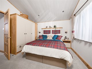 2023 ABI Harrogate Lodge Static Lodge Holiday Home main bedroom7